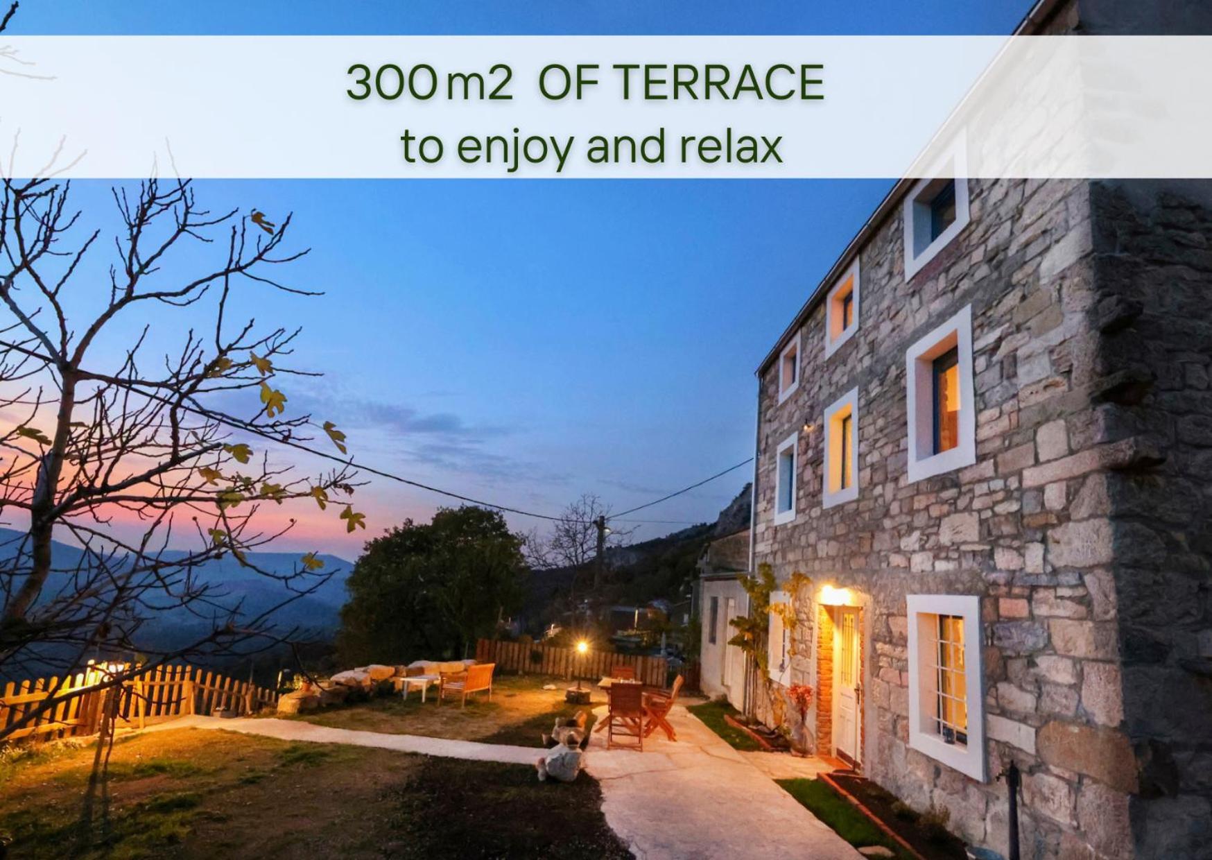 Guesthouse Kamniti Rob Črni Kal Kültér fotó
